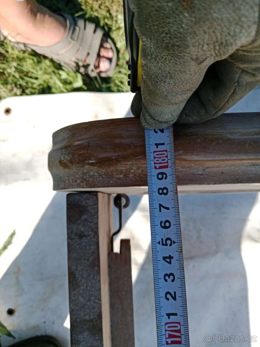 Válendy, skříňky, postele, staroýitmé postele po prababičce - 12