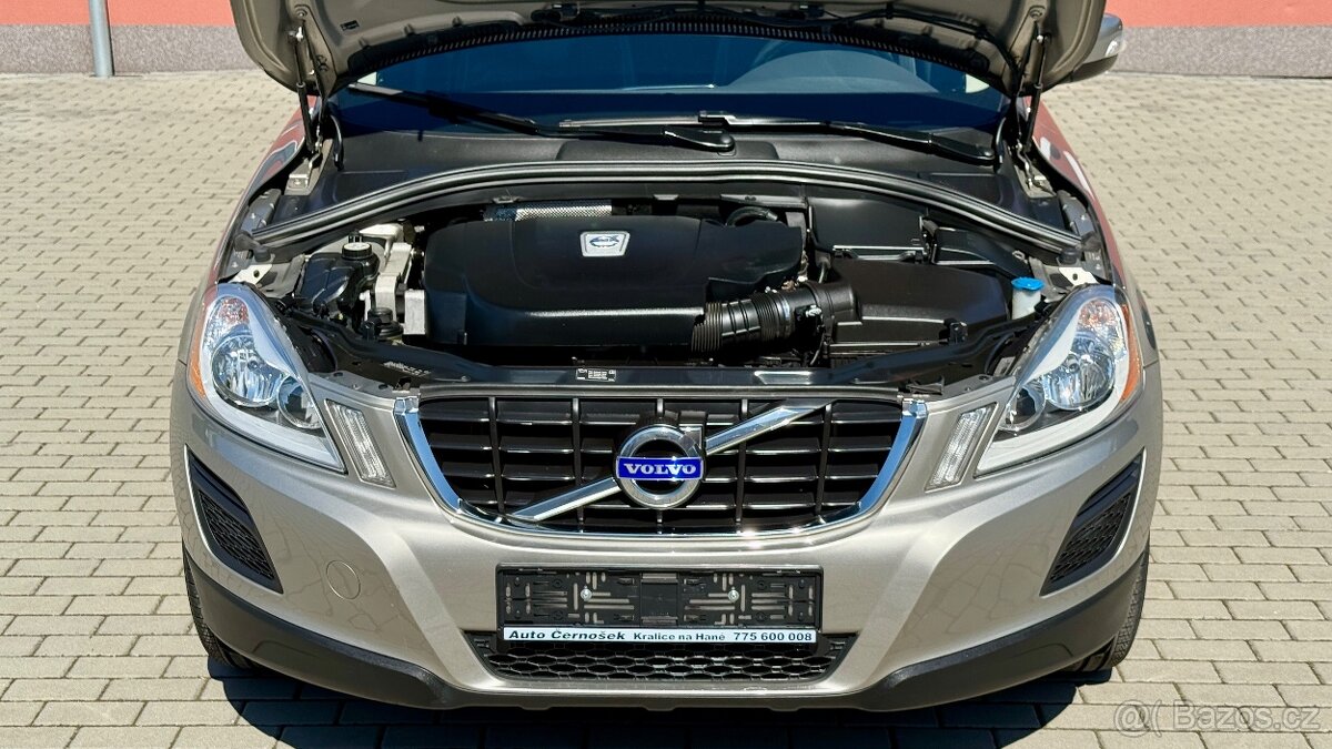 Volvo XC60 //2.4 D4//120kW//AWD//107TKM//SERVIS//1.MAJ// - 12