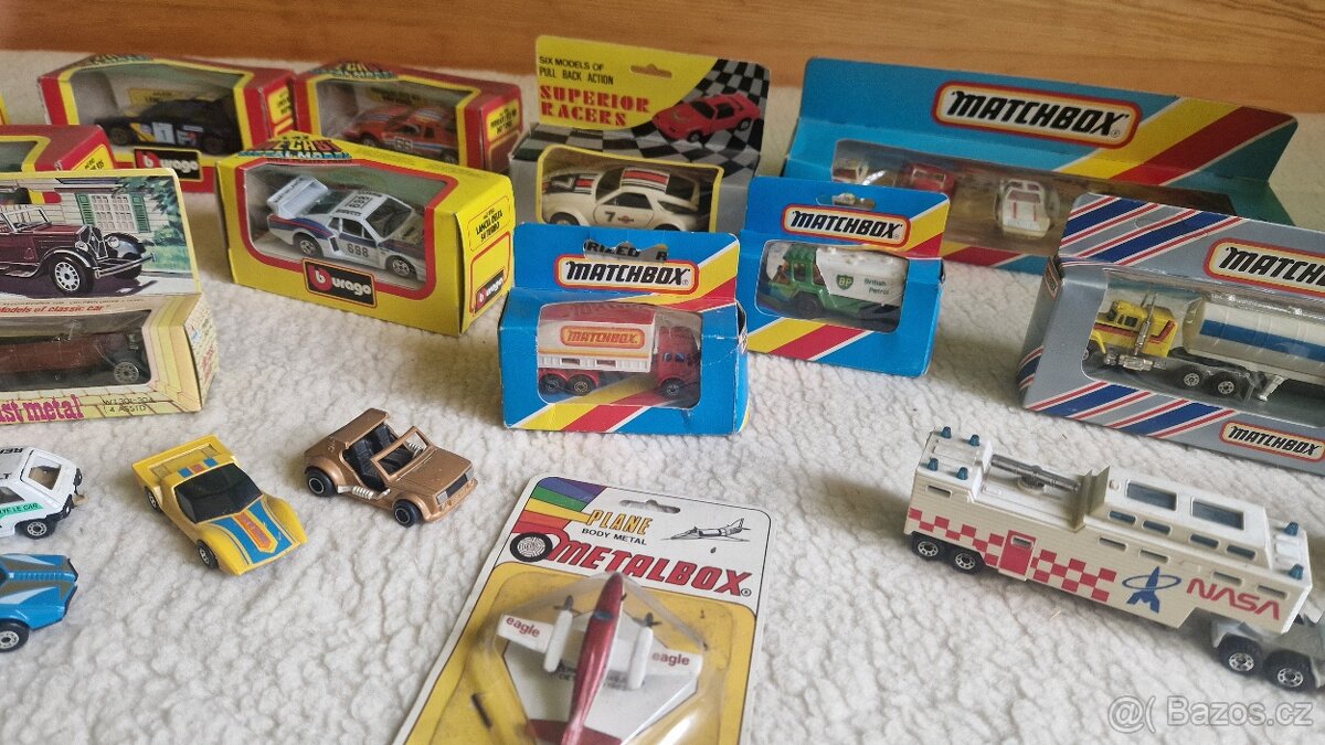 MATCHBOX autíčka - 12