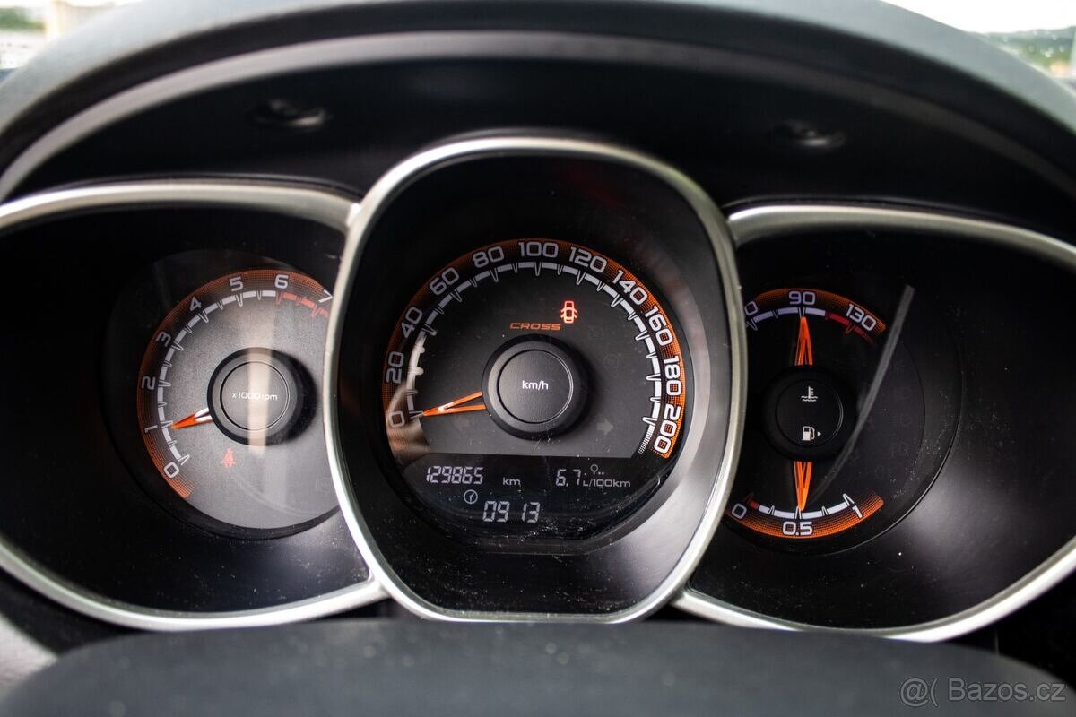Lada Vesta 1.6 benzín + LPG, 78kW, M5 - 12