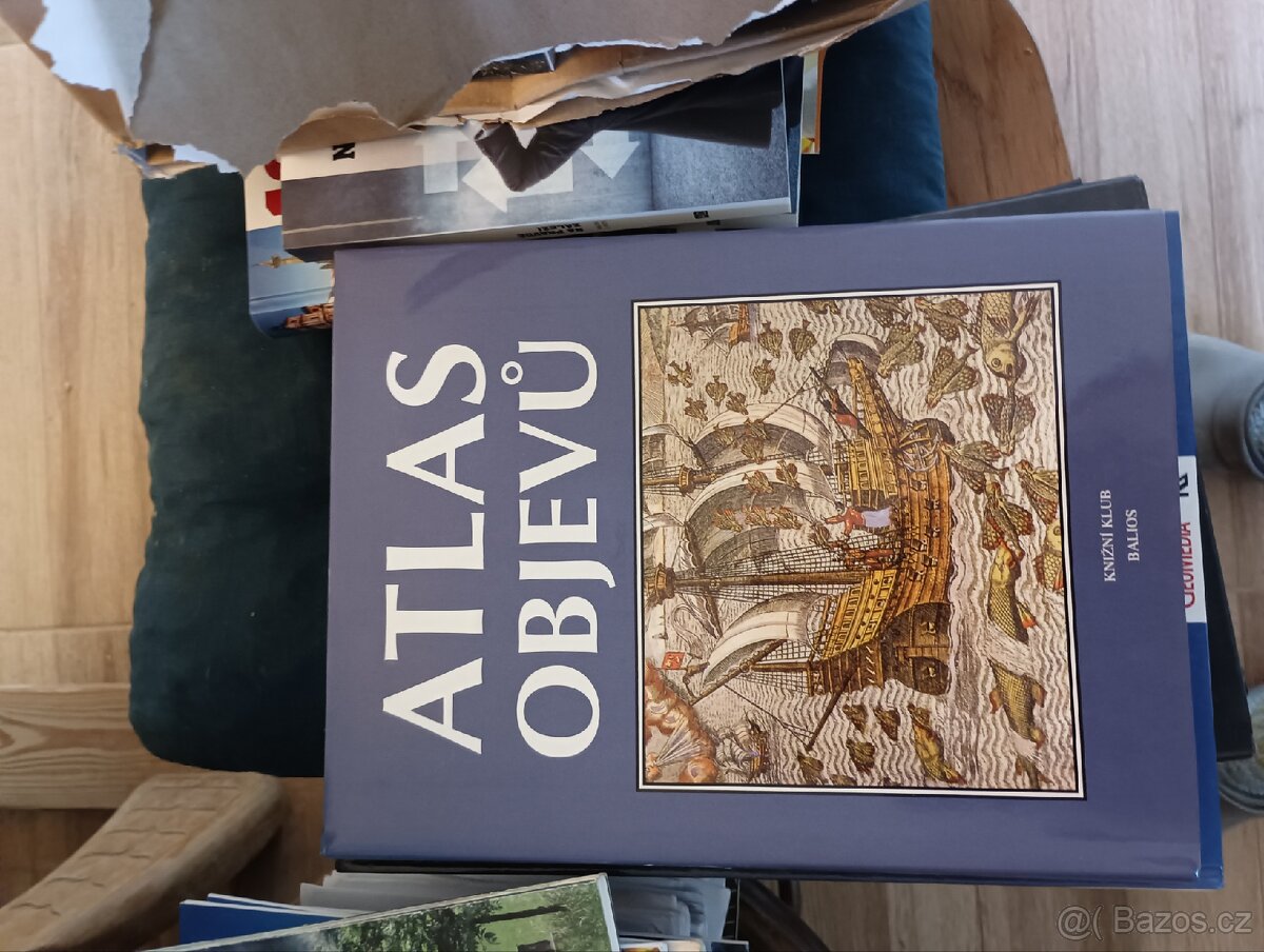 Různé knihy (některé obrovské, kvalitní, nové) - 12