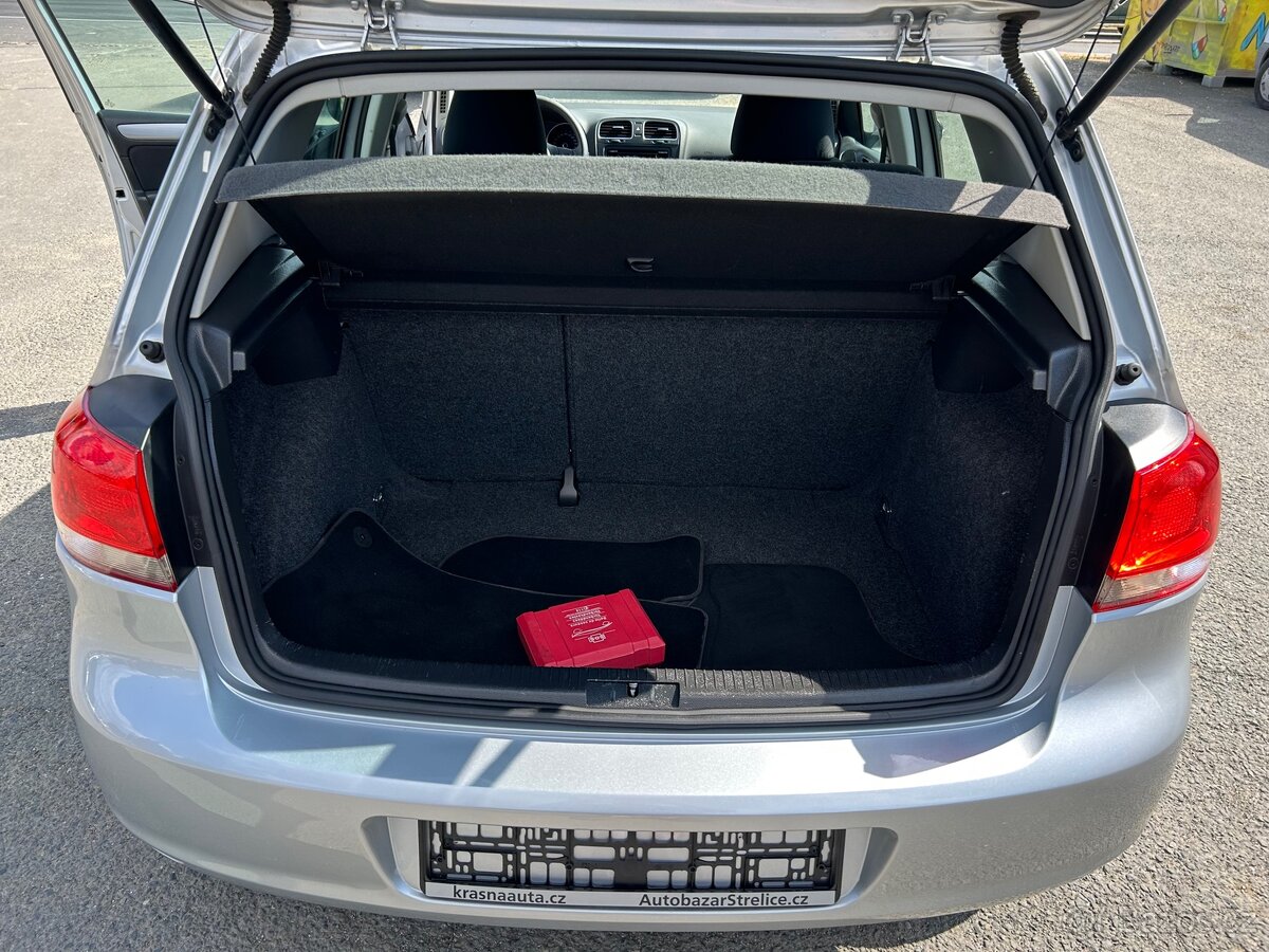 VW GOLF 1.4 MPI SERVISNÍ KNIHA 124.600 - 12