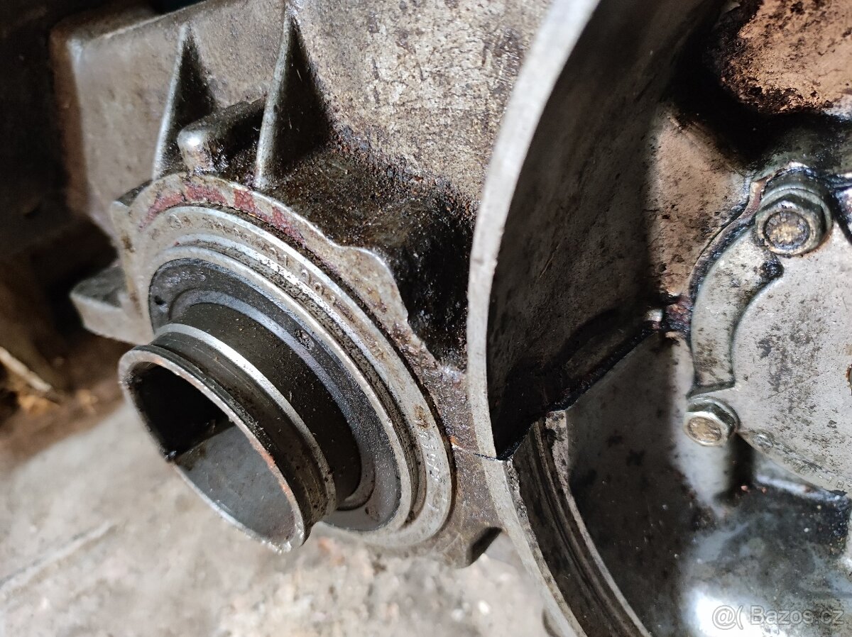 Náhradní díly Trabant, převodovka dvoukámen - 12