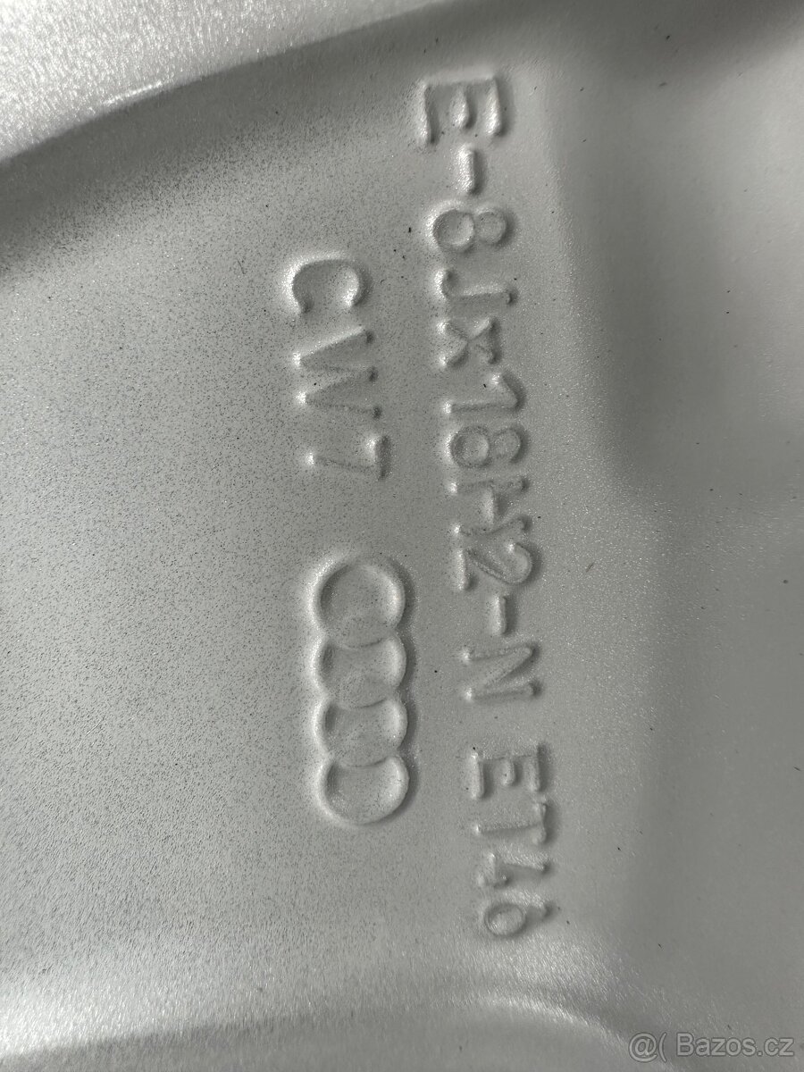 Audi A3 - ORIGINÁLNÍ SADA DISKŮ 18 - 12