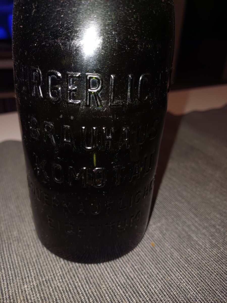 Pivni láhev KOMOTAU včetně patentniho uzávěru.Lékárnická láh - 12