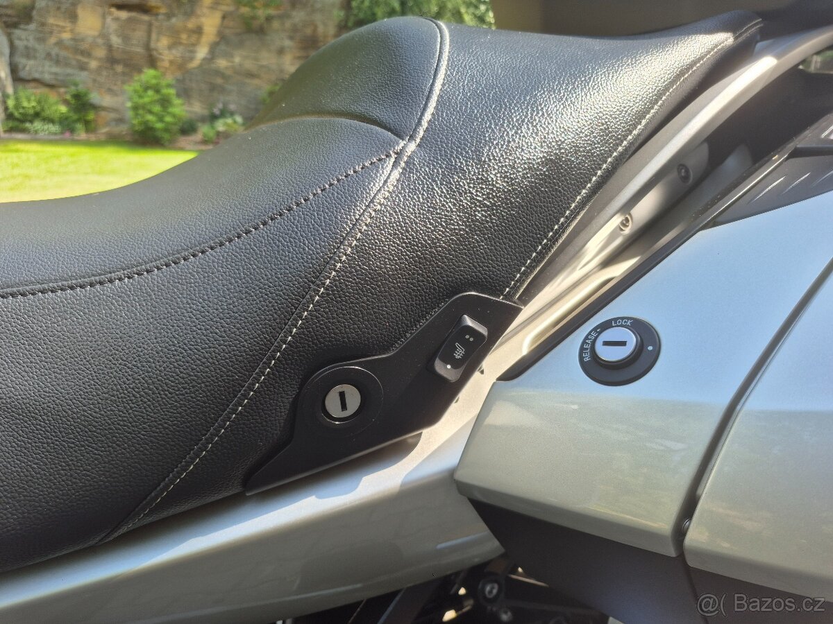 BMW K 1600 GTL - TOP STAV + VÝBAVA + SERVI -29 000 km - 12