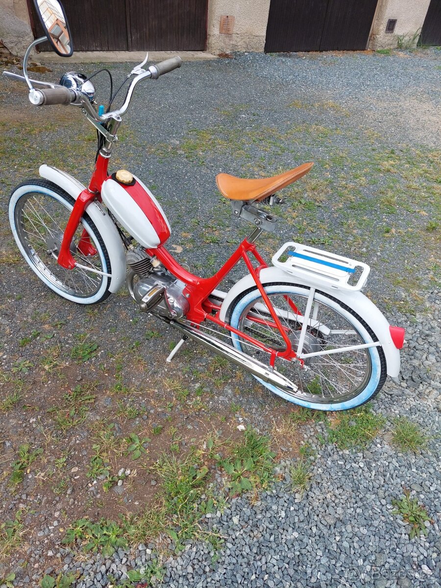 JAWA S11 Stadion - 12