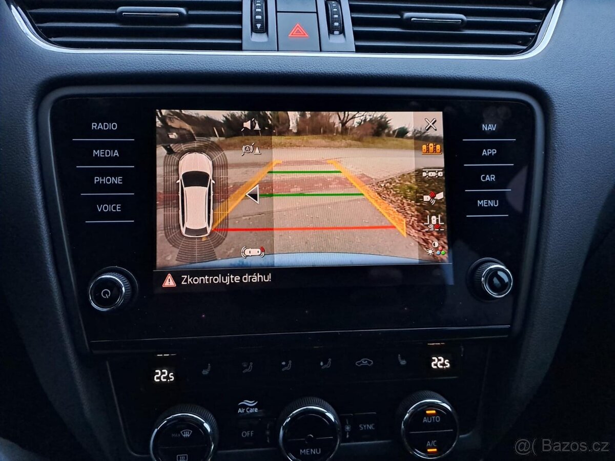 ŠKODA OCTAVIA 3 1.5 TSI 110KW CLEVER,LED, TAŽNÉ - 12