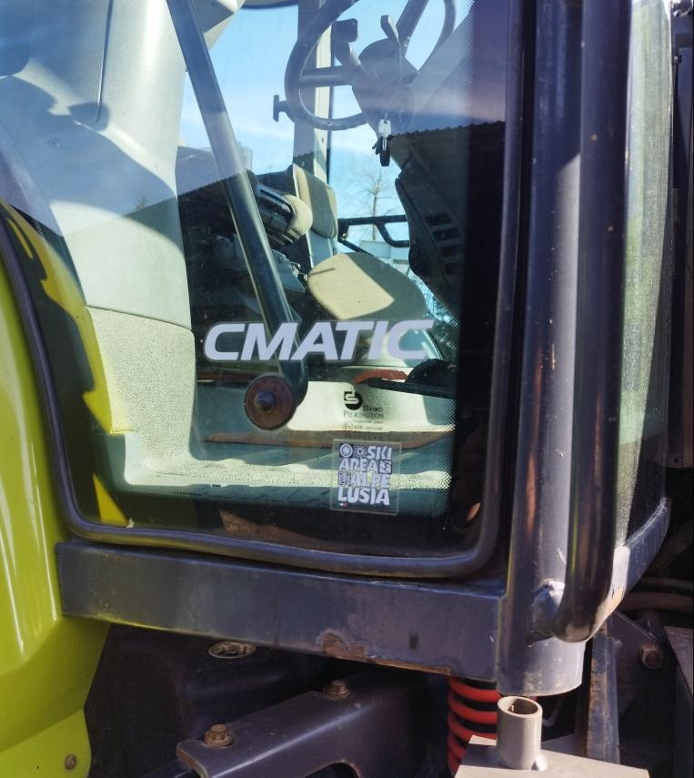 Traktor Claas Axion 820 Cmatic - 12