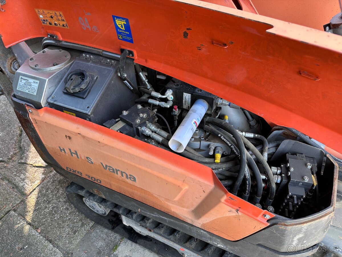 Demoliční robot/bagr Husqvarna DXR300 - 12