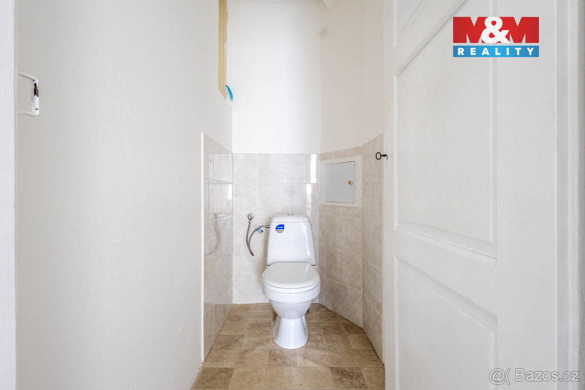 Prodej bytu 3+1 s garáží v Žandově, ul. Děčínská - 12