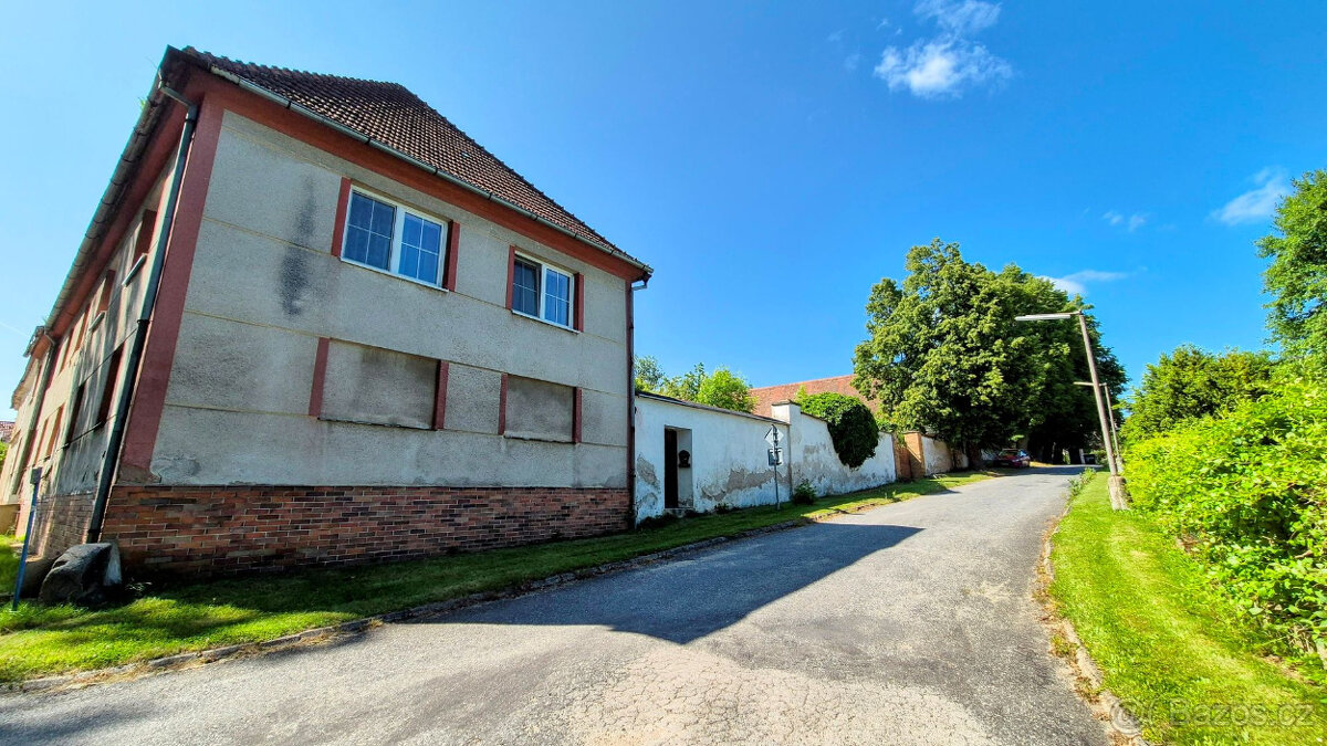 Prodej zemědělské usedlosti Krasonice - 12