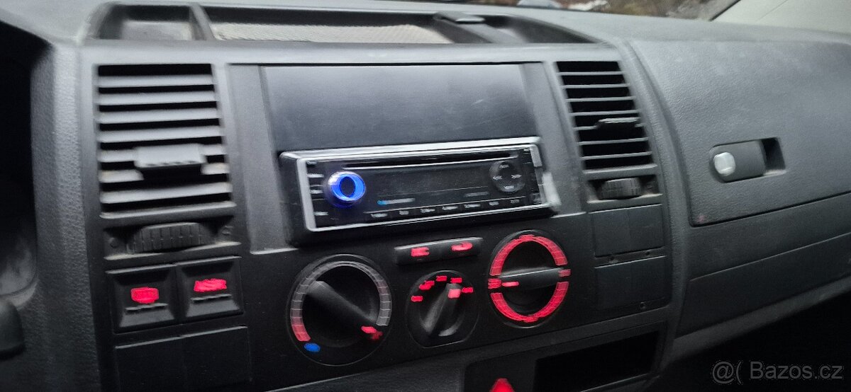 Vw t5 1.9 tdi rok 2005 - 12