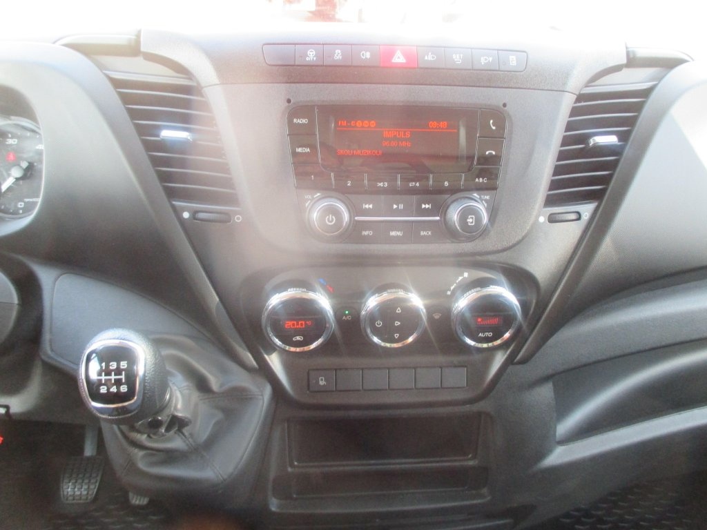 Iveco Daily 35C16, 82 700 km - 12