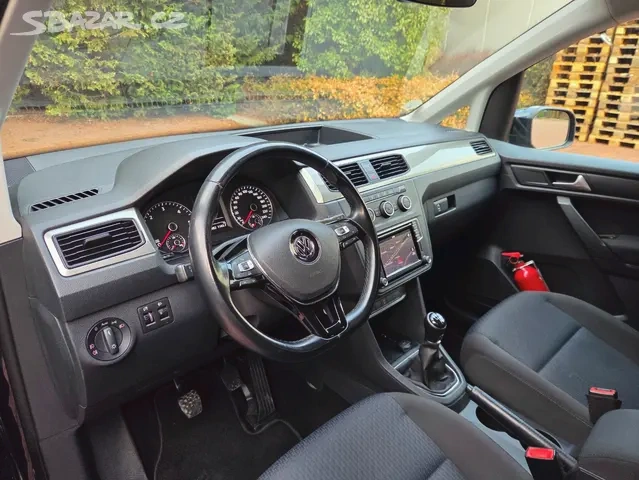 VW Caddy Maxi 2.0 TDI 110kW,7.Míst,Navi,Tažné,2015 - 12