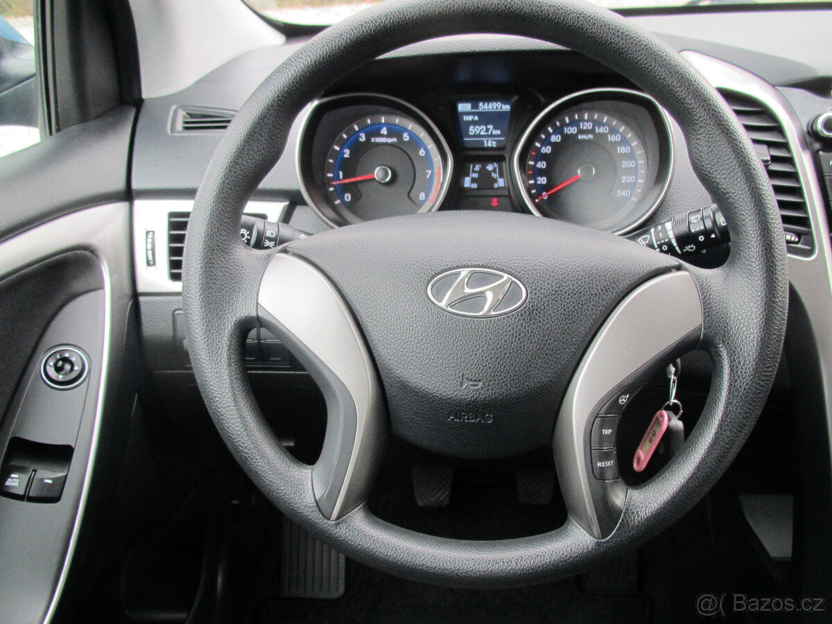 Hyunday I 30 1.4 - 12