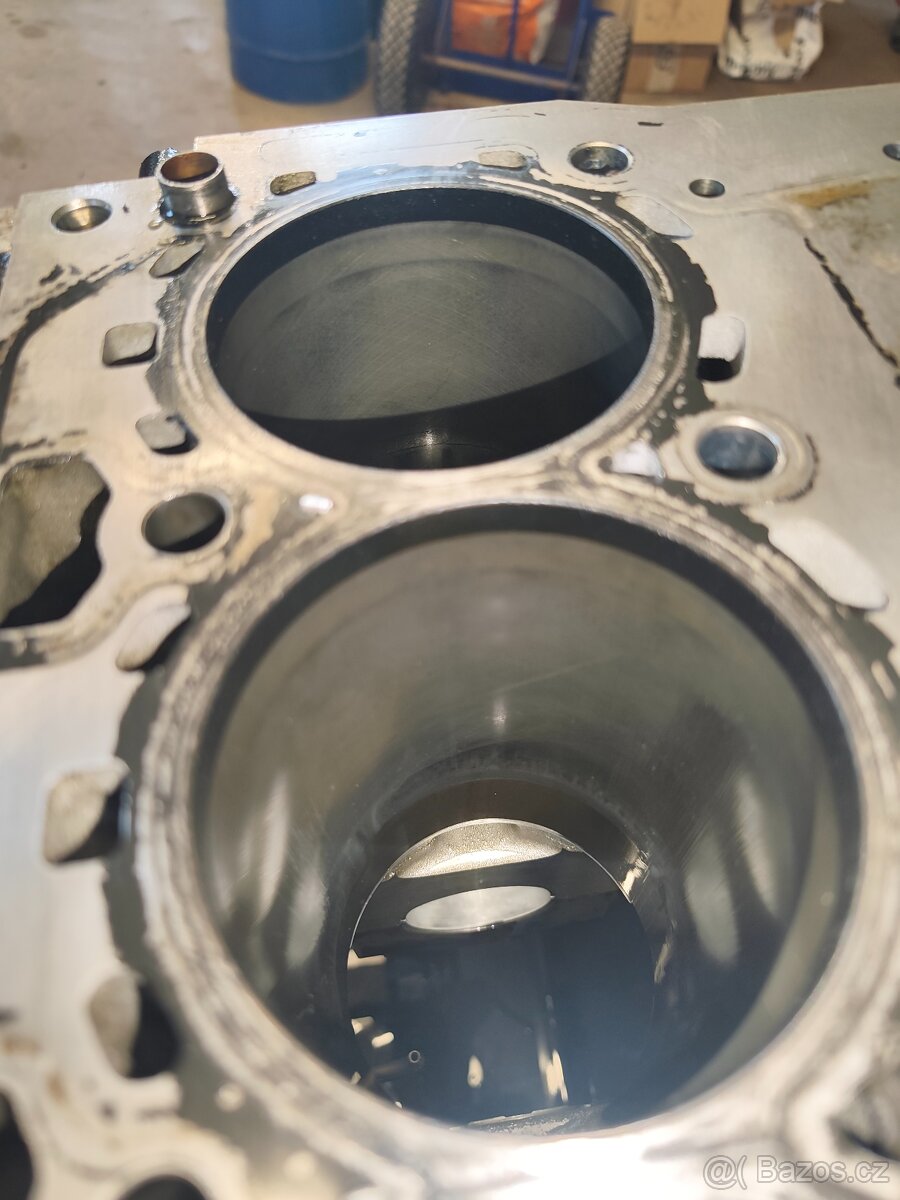 Blok BMW n47d20 A C - 12