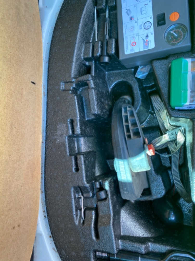 ŠKODA SCOUT 4x4 - 12