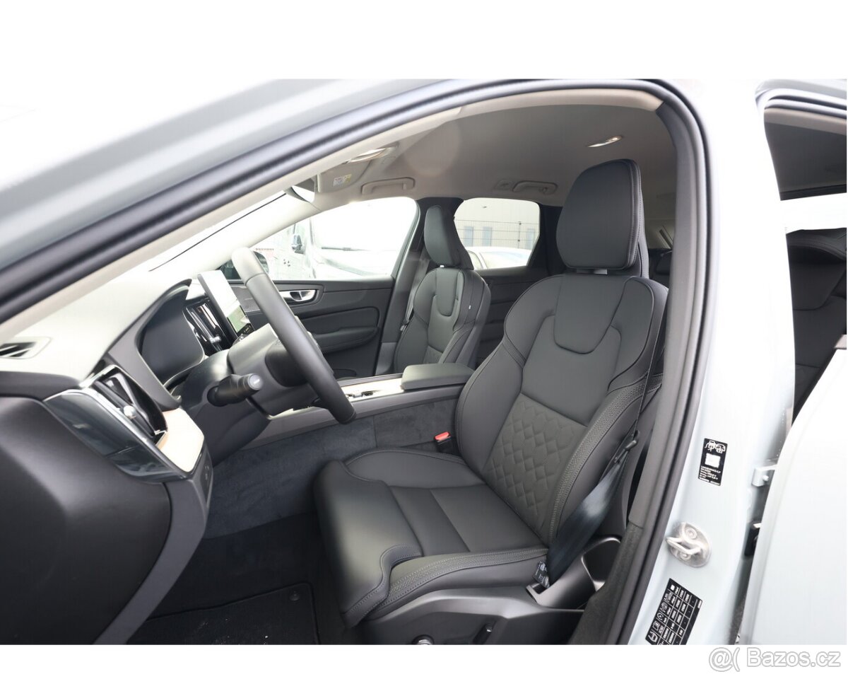 XC60 T6 AWD Dark+ Hybrid Kam360° Kůž AL19 HiFi-H/K Tažn 9/25 - 12