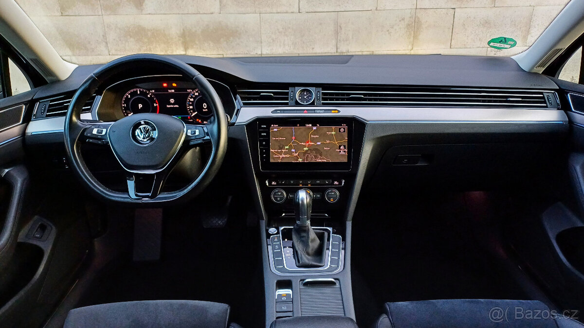 VW Passat Variant 2.0 Bi-TDI 176kW HIGHLINE - 12