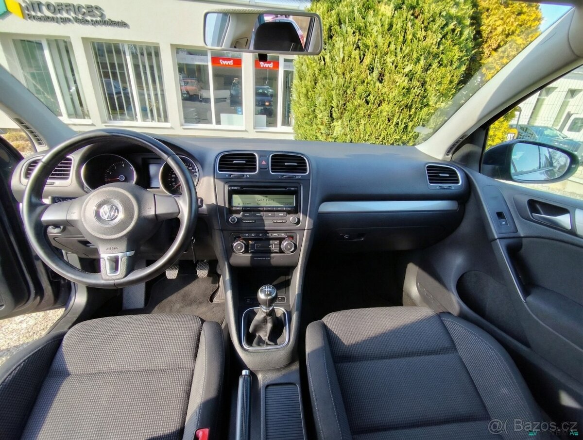 Volkswagen Golf 1.2 TSI 85k Comfortline - 12