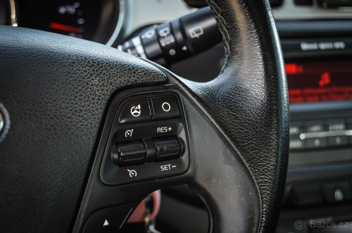 Kia Ceed 1.6 CRDi 81kW 2012 • 6 rýchlostí • Tempomat • - 12