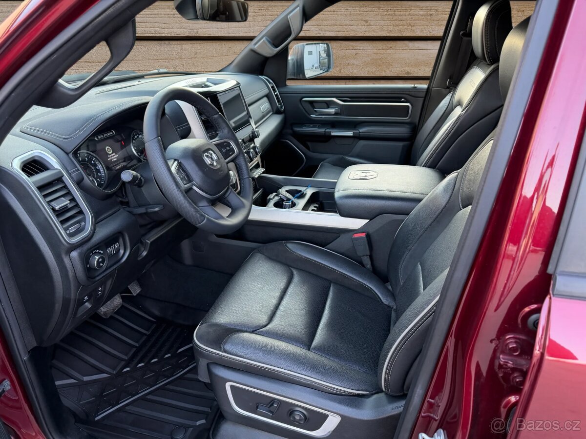 DODGE RAM LARAMIE LONGBED HEMI - 12