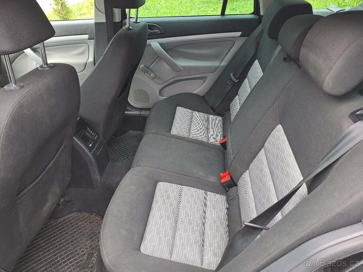 Škoda Octavia II, 1,6i facelift, 75 kW - 12