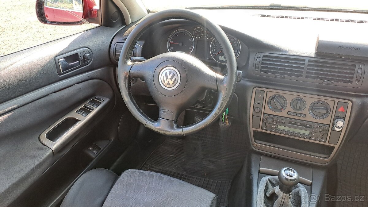 Volkswagen Passat 1.9 TDI Comfort 4x4 - 12
