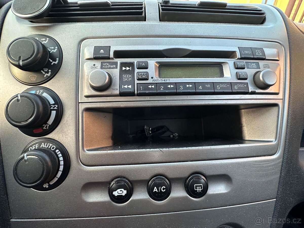 Honda Civic 1.6 VTEC - 12