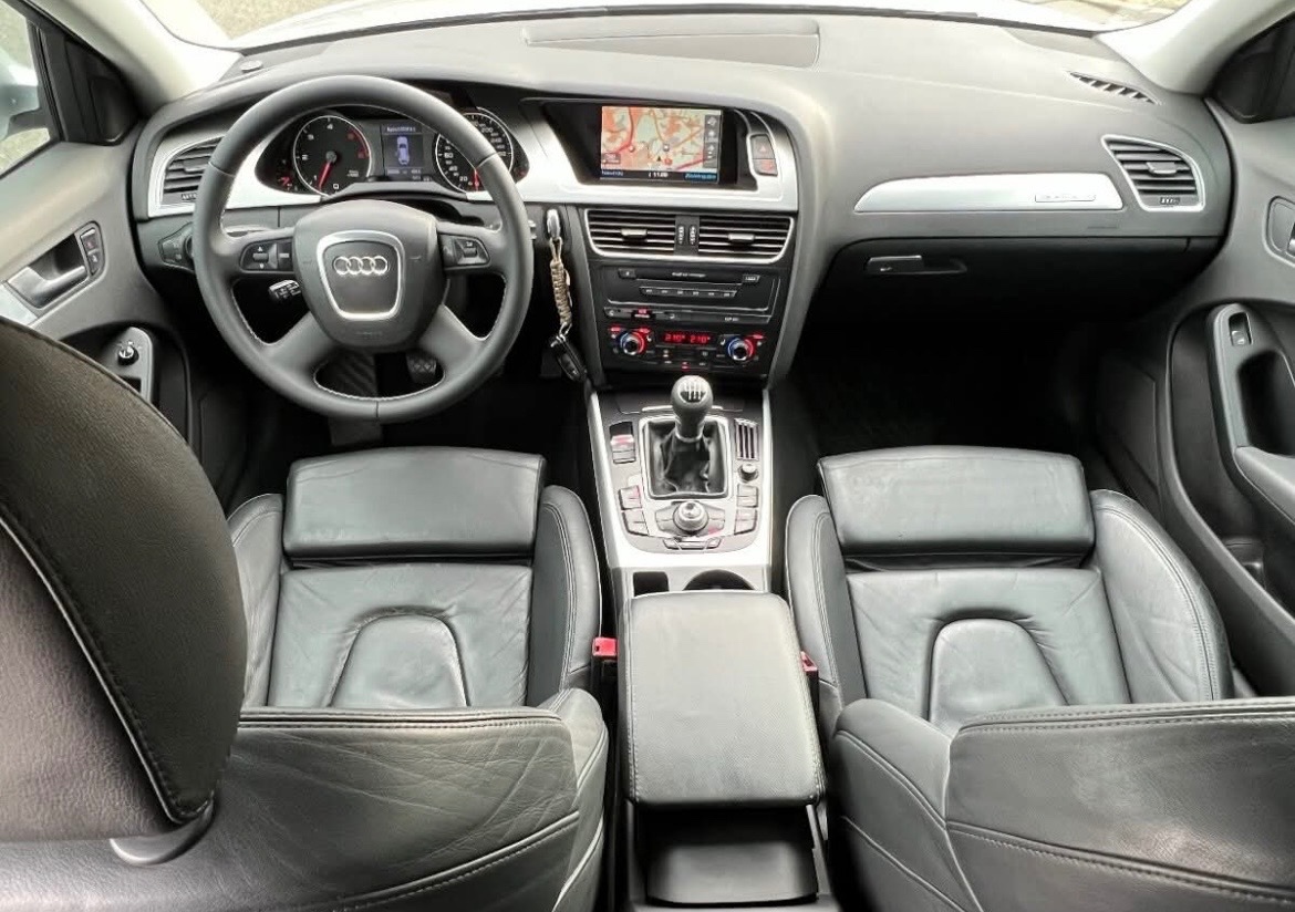 Audi A4 B8 3.0 - 12