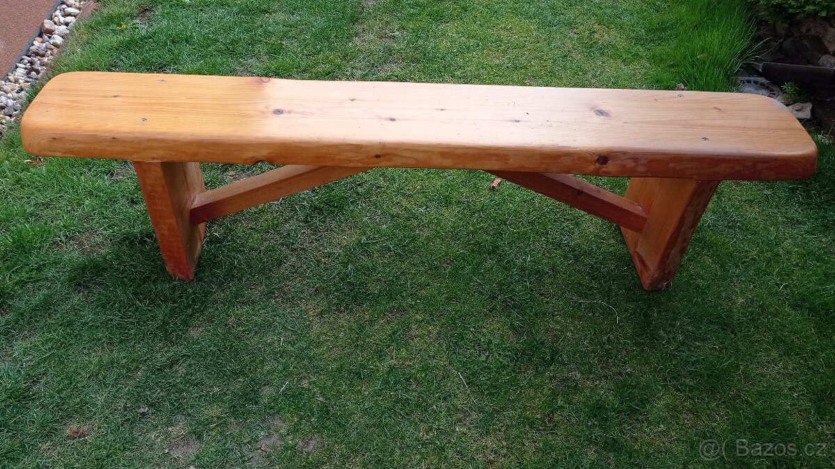 LAVICE DŘEVĚNÁ MASIV - 12