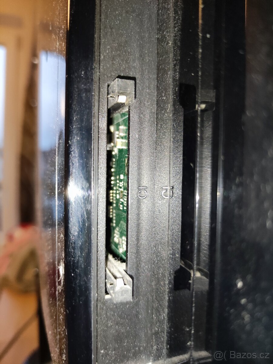 Mascom MC32W35 IDTV 32" + SetTopBox - 12