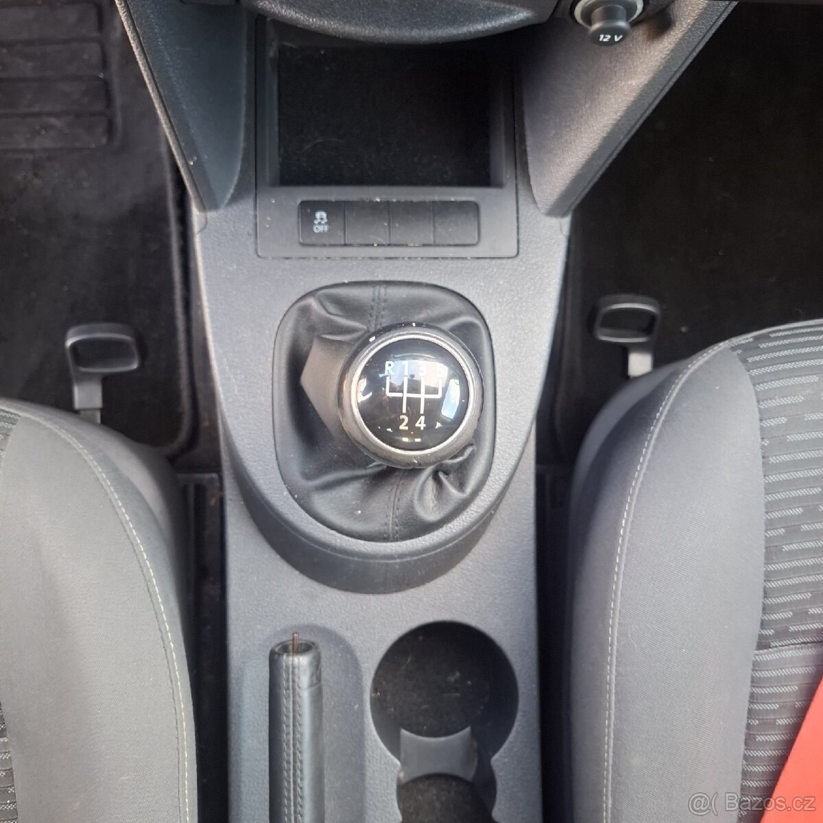 Vw caddy 1.2 tsi 77kw r.v.2011 - 12