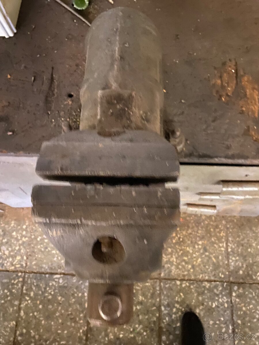 OHÝBAČKA PLECHU , TABULOVÉ NŮŽKY , STÁČEČKA - 12