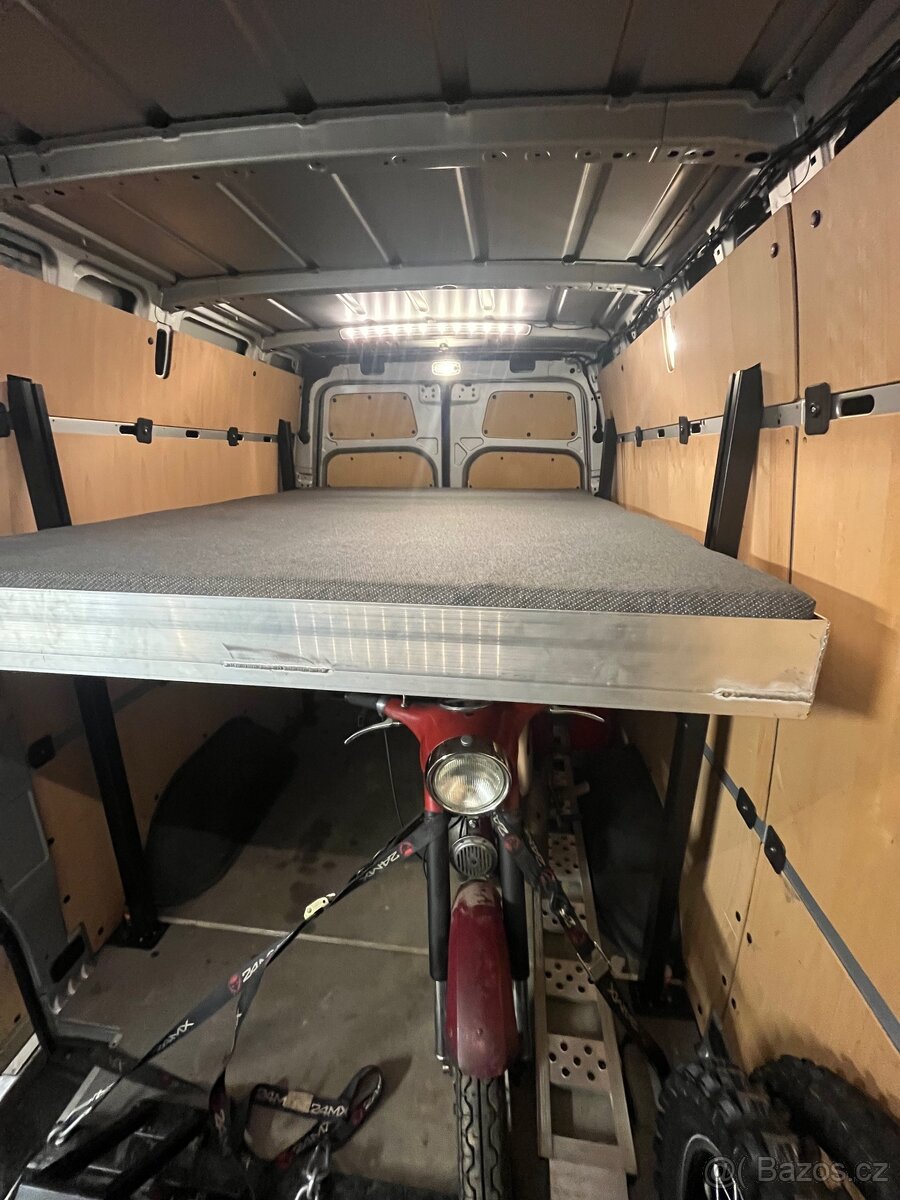 Mercedes benz sprinter Spací úprava - 12