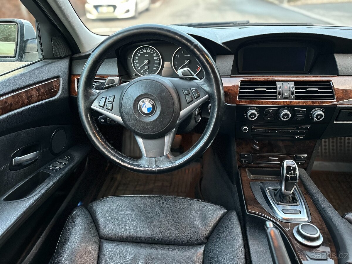 BMW 530i 200kw AUTOMAT - 12