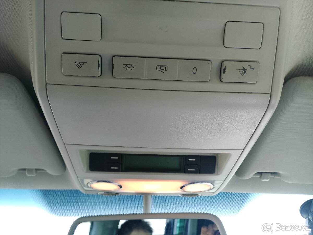 VW Multivan T5 2.5 TDI 96kW - 12