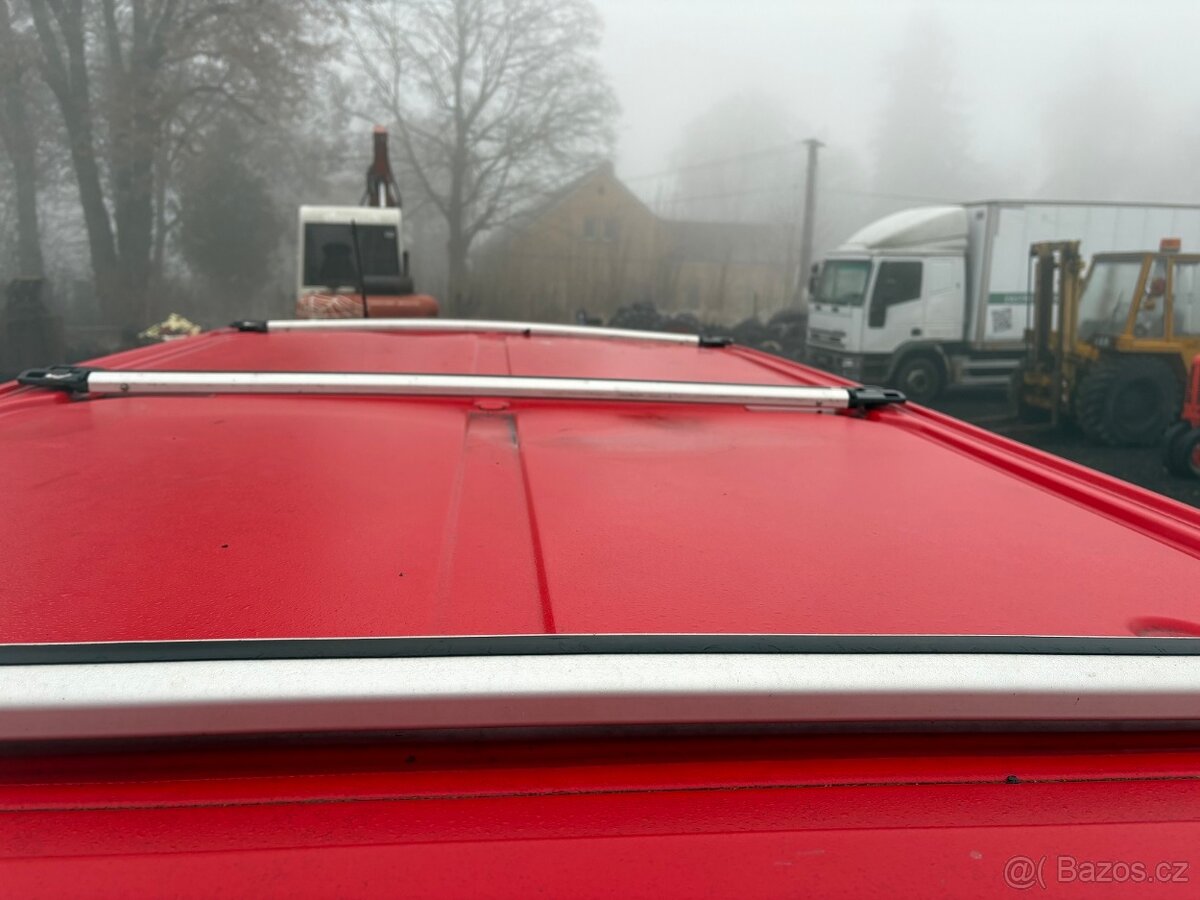 FORD TRANSIT CUSTOM 2.2 TDCi 74kW L2H1 6míst - 12