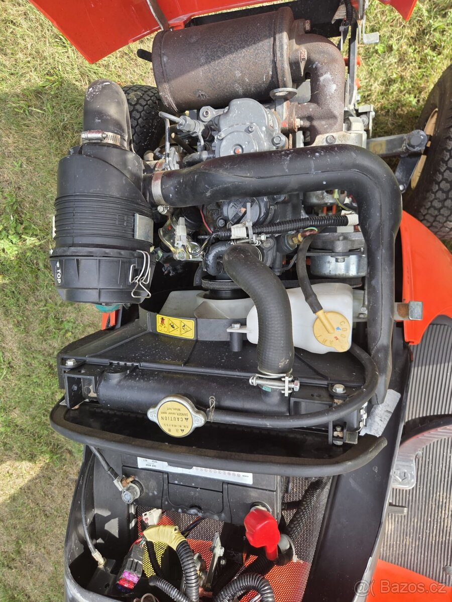 Zahradni traktor Kubota Gr 1600 - 12