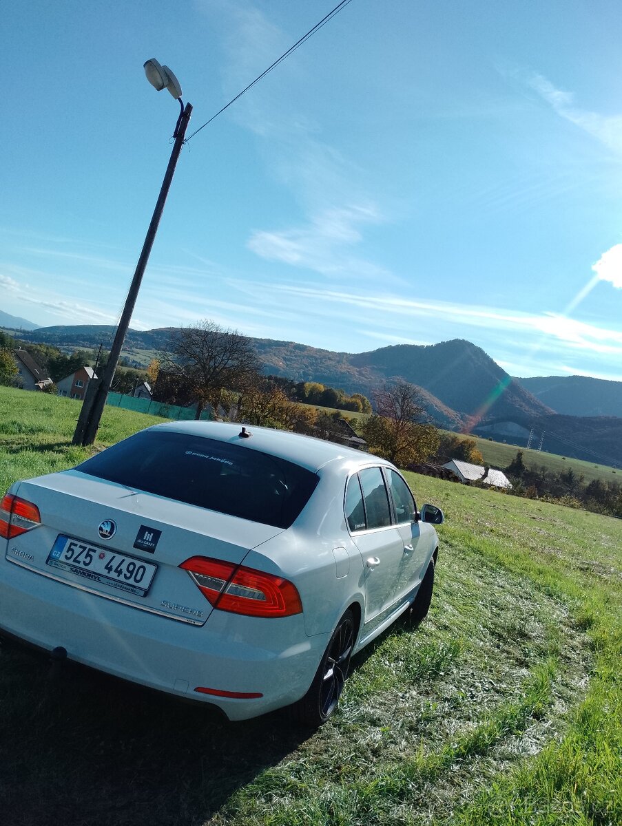 Škoda Superb 2 2.0tdi 4x4 facelift - 12