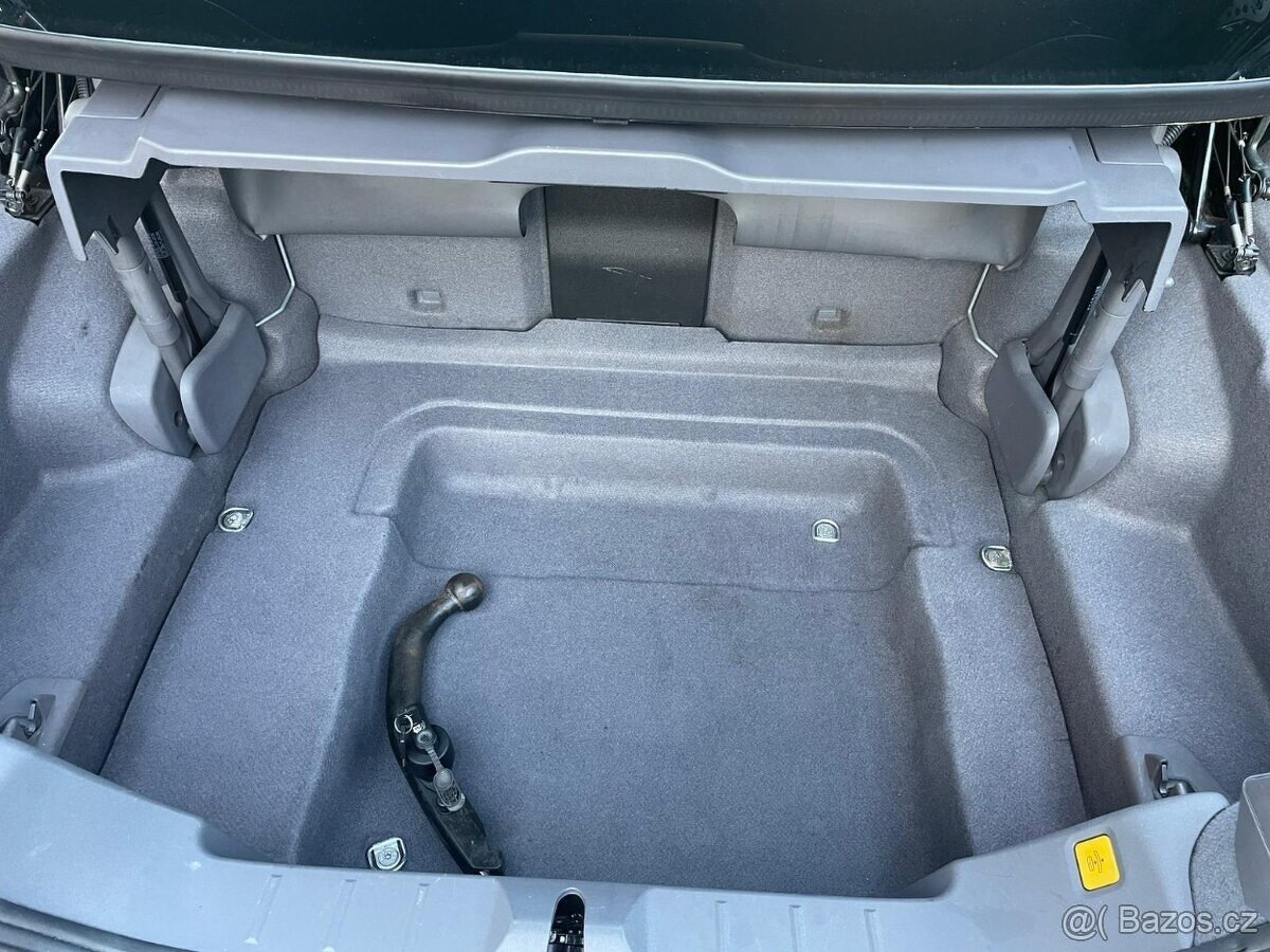 Volvo C70 2.0D 5 válec 110kW 1. majitel - 12