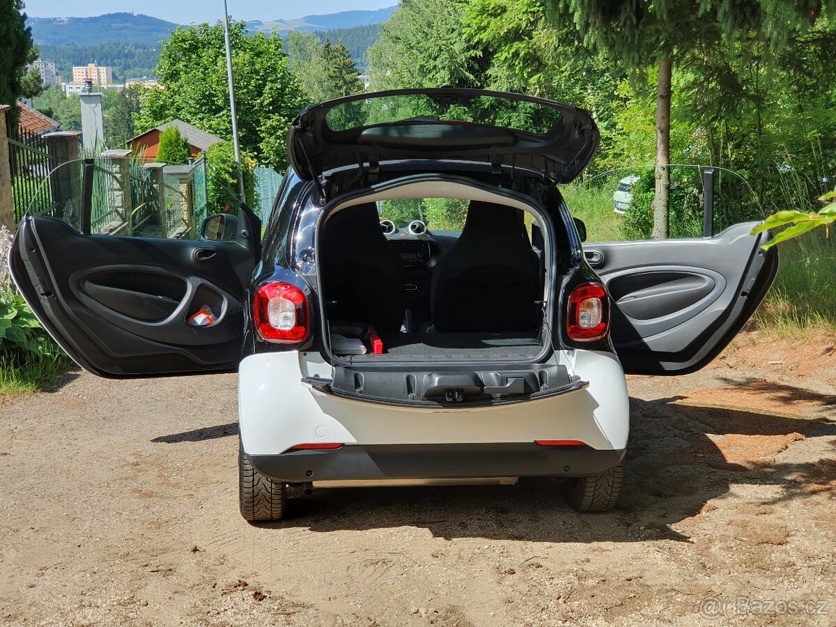 SMART FORTWO - 12