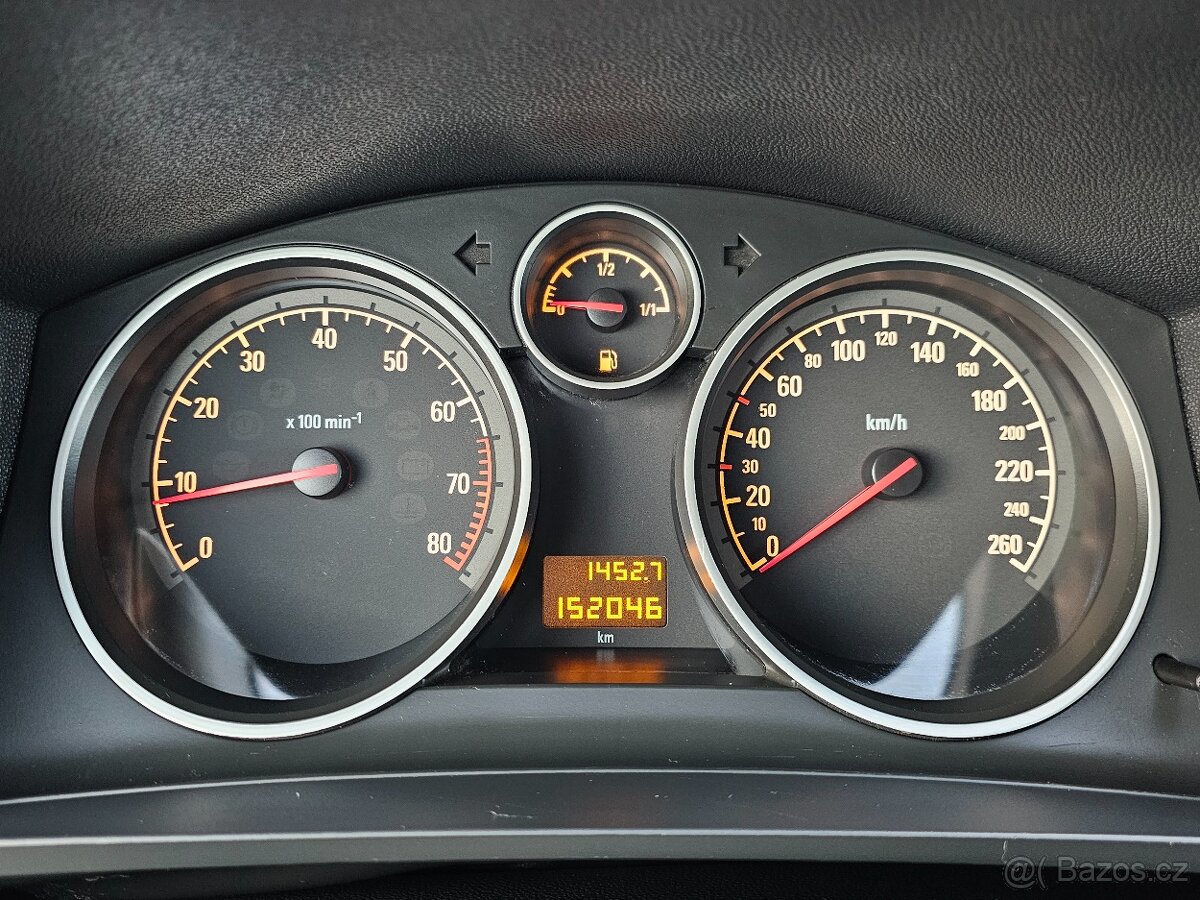 OPEL ZAFIRA 2012 1.6 85kW FAMILY 7 MÍST,VÝHŘEVY,SENZORY,TEMP - 12