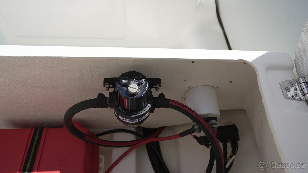 Bombard Sunrider 550 Hypalon – výborný stav, vlek, výbava - 12