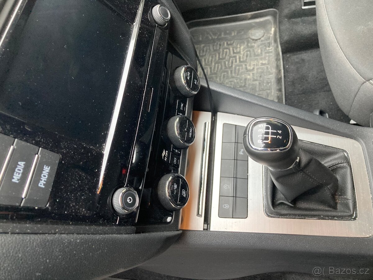 32000 km Octavia III 1,6 tdi 85 kw 2019 stav nového vozu - 12