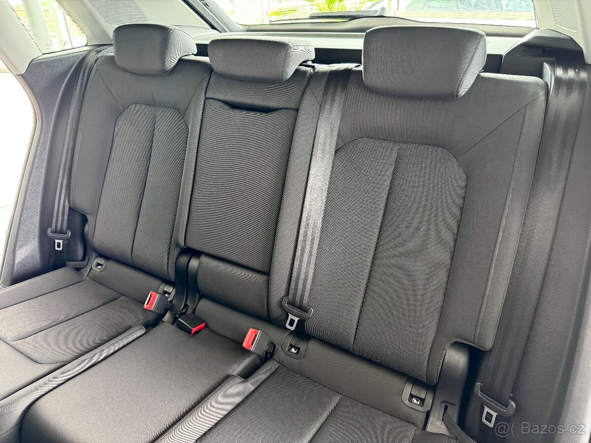 Audi Q3 40TFSI QUATTRO MatrixLED KeyLess - 12