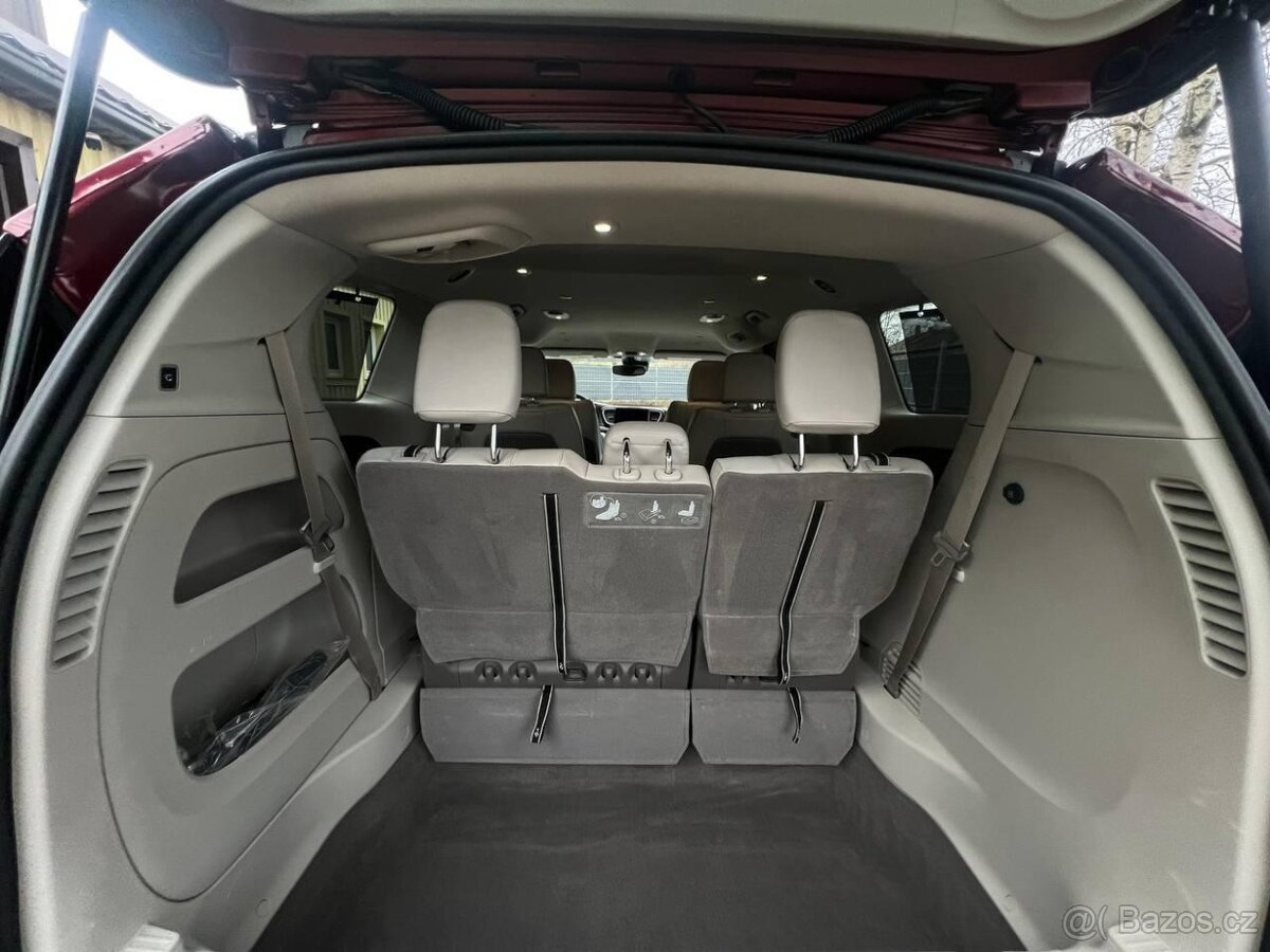 Chrysler Pacifica 3.6L V6 7 miest Radar DPH - 12