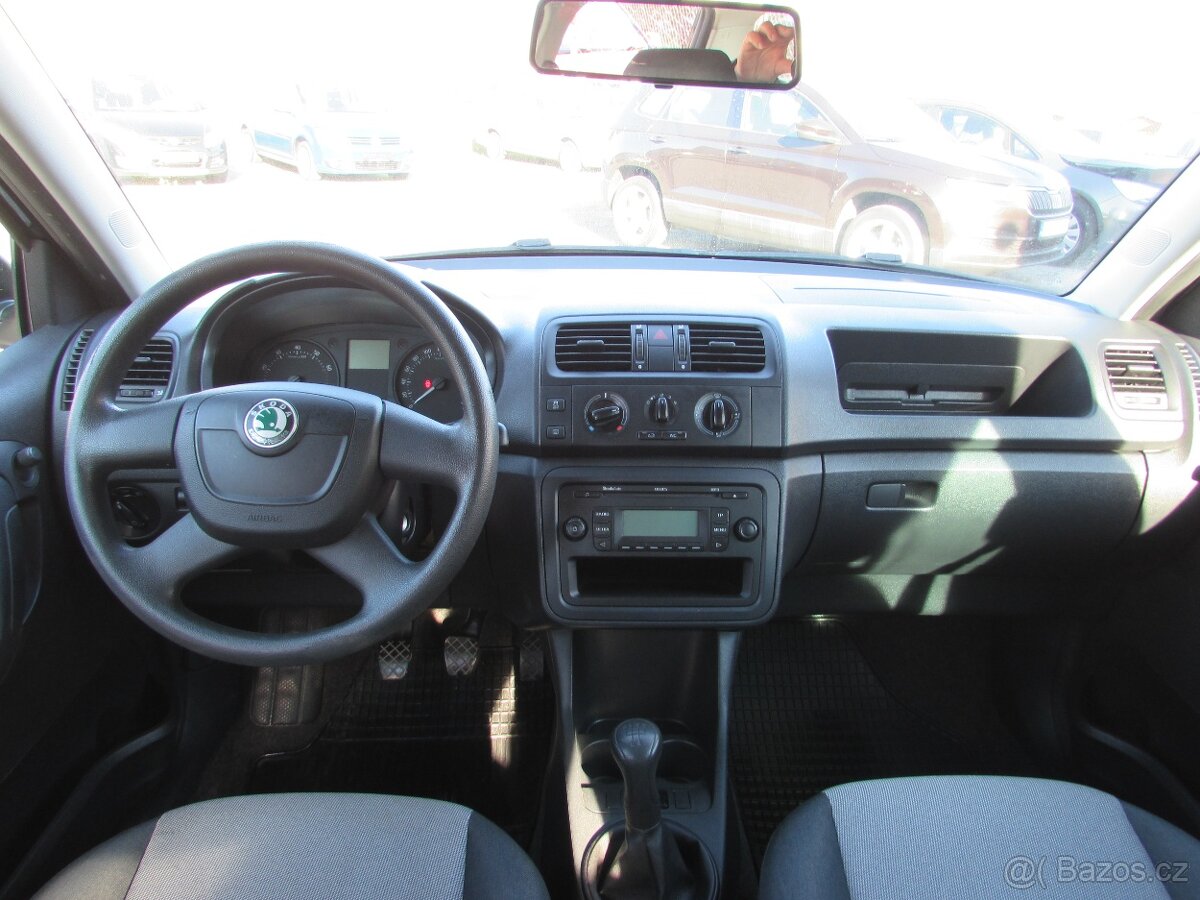 Škoda Fabia 1.2i 44kW, nová STK, Serviska - 12