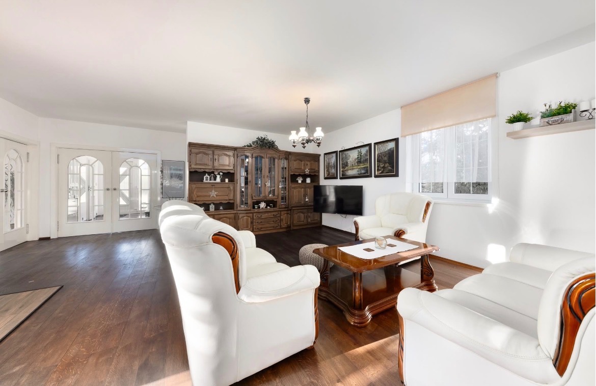 Pronájem baráku 6+kk - 12